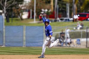 Bobby Witt Jr. doesn't let pressure affect him - Baseball Prospect Journal